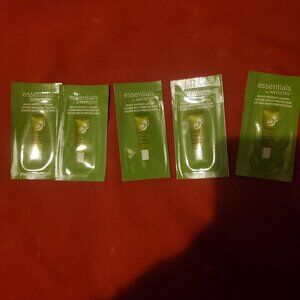 NEW 5 AMYWAY ESSENTIALS BY ARTISTRY MULTI PROTECT LOTION 0.75ML 0.025 fl oz